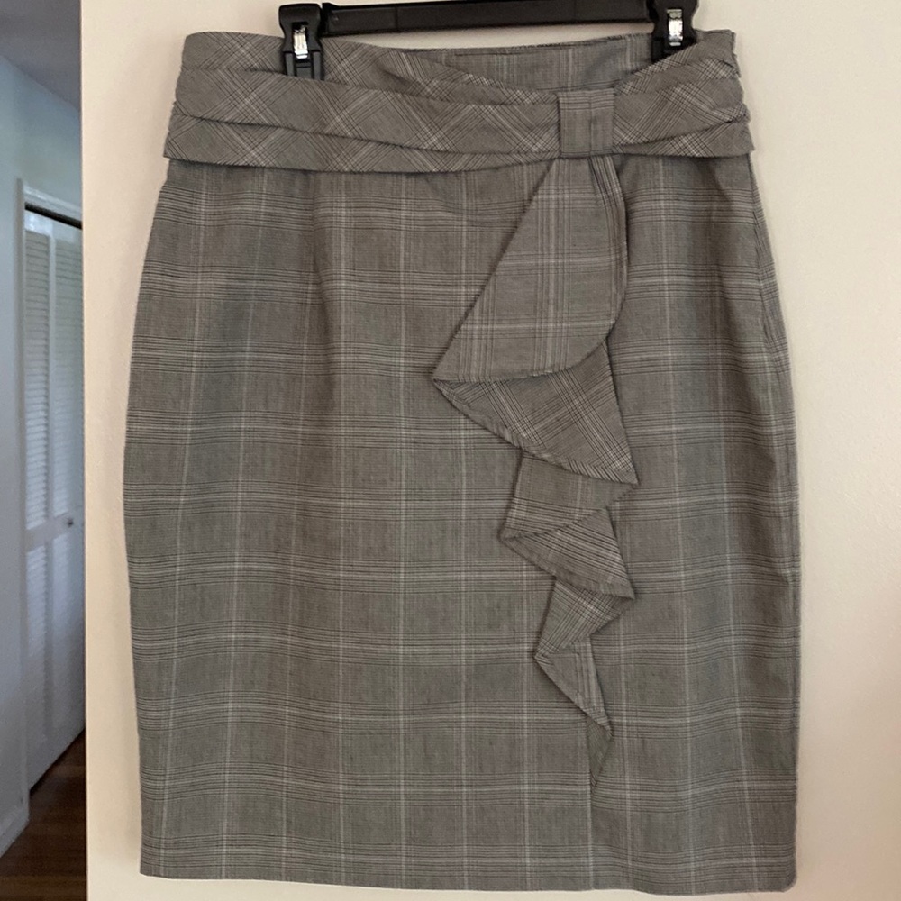Ladies pencil skirt, size 12